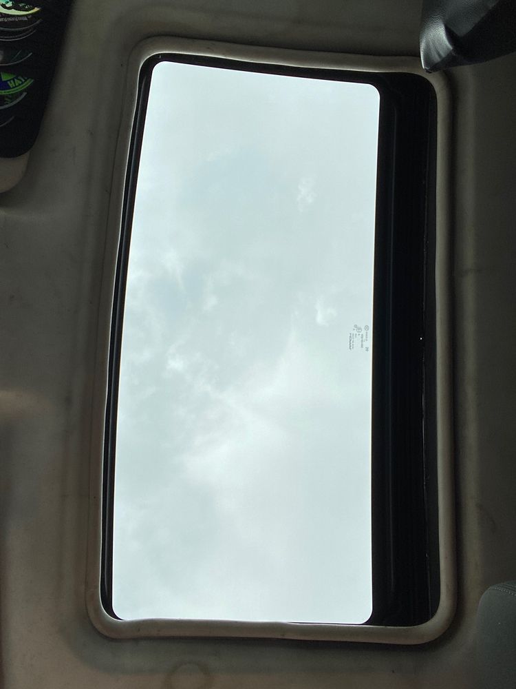 SUMMIT AUTO GLASS Updated October 2024 27 Photos & 23 Reviews 335