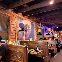 Texas Roadhouse - Inside seating