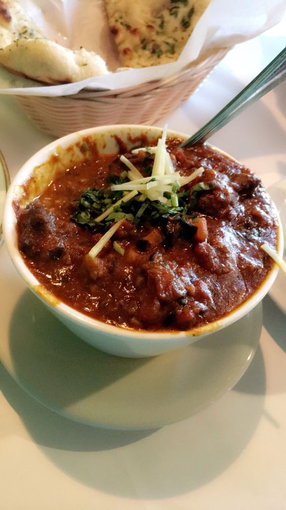Order Goat Curry food online from Utsav Indian Cuisine store, Vernon on bringmethat.com