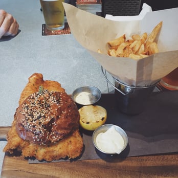 Mill Street Brew Pub - Schnitzel sandwich - Brewpubs Near Me - Toronto, Ontario Mill Street Brew Pub - Schnitzel sandwich - Brewpubs Near Me - Toronto, Ontario