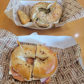 BAGELS ‘N GRINDS - Updated December 2025 - 335 Photos & 423 Reviews