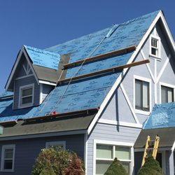 Henris Roofing & Supply