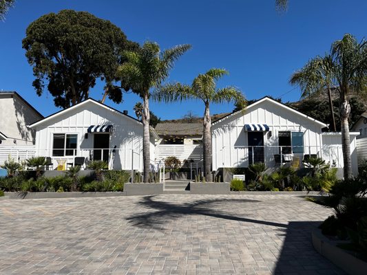 The Pacific Motel by null