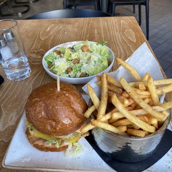 Craft PDX - Hi-Lo Smash Burger - New American Near Me - Portland, Oregon