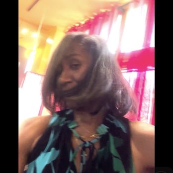 Jeanne Scott - Jeanne Love my hair cut - Hair Stylists Near Me - Honolulu, Hawaii