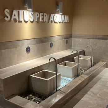 QC Spa - Foot soak room - Massage Near Me - New York, New York QC Spa - Foot soak room - Massage Near Me - New York, New York