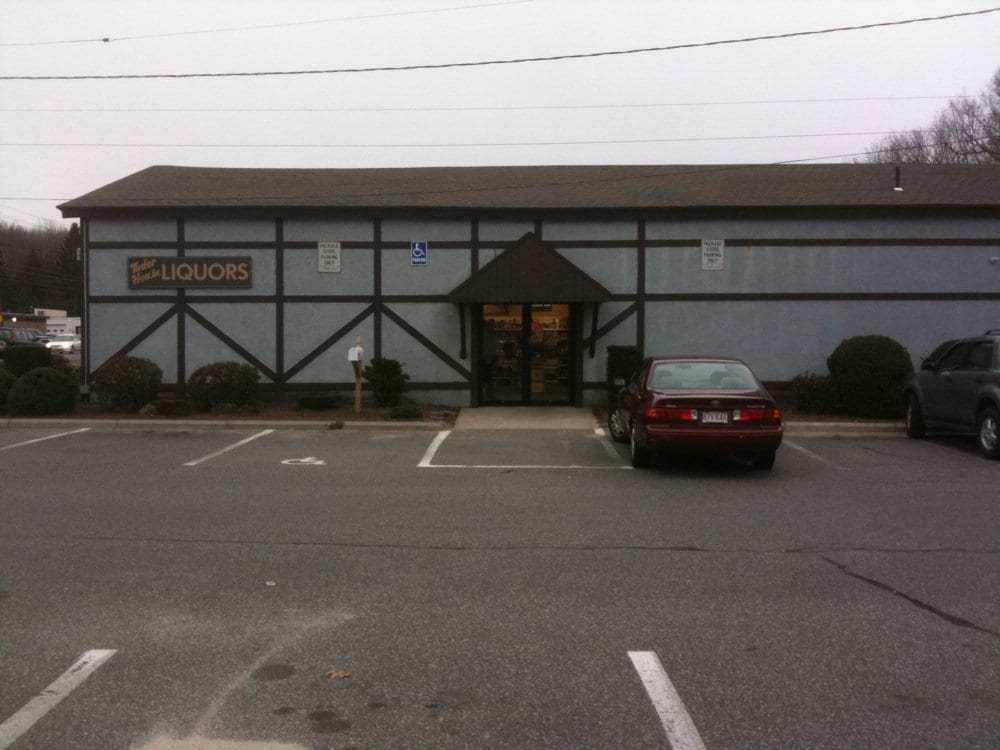Tudor House Discount Liquors Logo