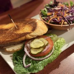 Al the Wop's - Burger & salad
