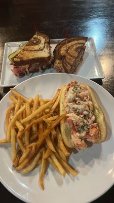 Stone's Cuisine and Cocktails by null