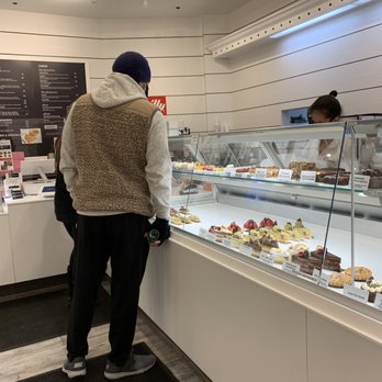 Eclairons - Desserts Near Me - Arlington, Virginia