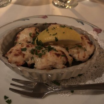 Ye Olde Tavern - Stuffed Mushrooms - American Near Me - Manchester, Vermont Ye Olde Tavern - Stuffed Mushrooms - American Near Me - Manchester, Vermont