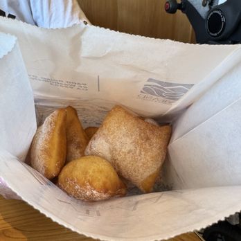 Viland Coffee - 6 pieces beignets - Coffee & Tea Near Me - Westminster, California Viland Coffee - 6 pieces beignets - Coffee & Tea Near Me - Westminster, California