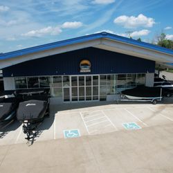 Nashville Boating Center - Shows we are Handicap  accessible.