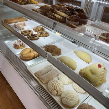 Pan Dulce Bakery & Cafe - Some good selections of cake - Bakeries Near Me - San Antonio, Texas Pan Dulce Bakery & Cafe - Some good selections of cake - Bakeries Near Me - San Antonio, Texas