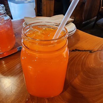 Moosejaw Pizza & Dells Brewing - Orange soda - Pizza Near Me - Wisconsin Dells, Wisconsin