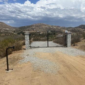 Hemet Fence - Fences & Gates Near Me - Homeland, California
