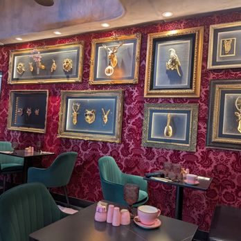 6th & G Breakfast - Seating - Breakfast & Brunch Near Me - San Diego, California