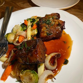 Mama - Braised short ribs - Italian Near Me - Oakland, California Mama - Braised short ribs - Italian Near Me - Oakland, California