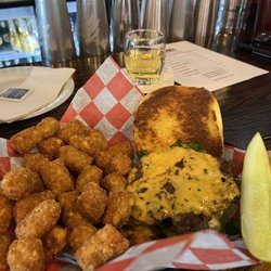 Martino's Sports Bar & Grille