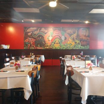 Thai Siri Restaurant - Ambience - Thai Near Me - Streamwood, Illinois