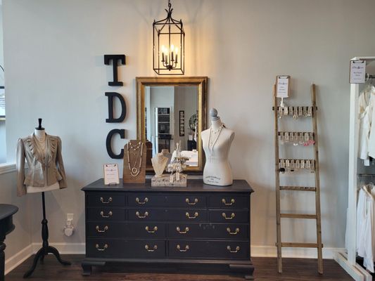 The Rake Closet THE DRAKE CLOSET ROSWELL - Updated June 2026 - 408 Atlanta St, Roswell ...