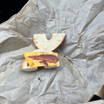 Einstein Bros. Bagels - The bagels are fresh and delicious but this is what the sandwiches look like. Consistently bad. - Bagels Near Me - Warrendale, Pennsylvania Einstein Bros. Bagels - The bagels are fresh and delicious but this is what the sandwiches look like. Consistently bad. - Bagels Near Me - Warrendale, Pennsylvania