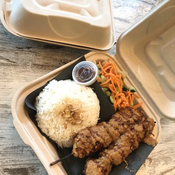 Satay Sate - Chicken Satay Entree - Indonesian Near Me - Toronto, Ontario