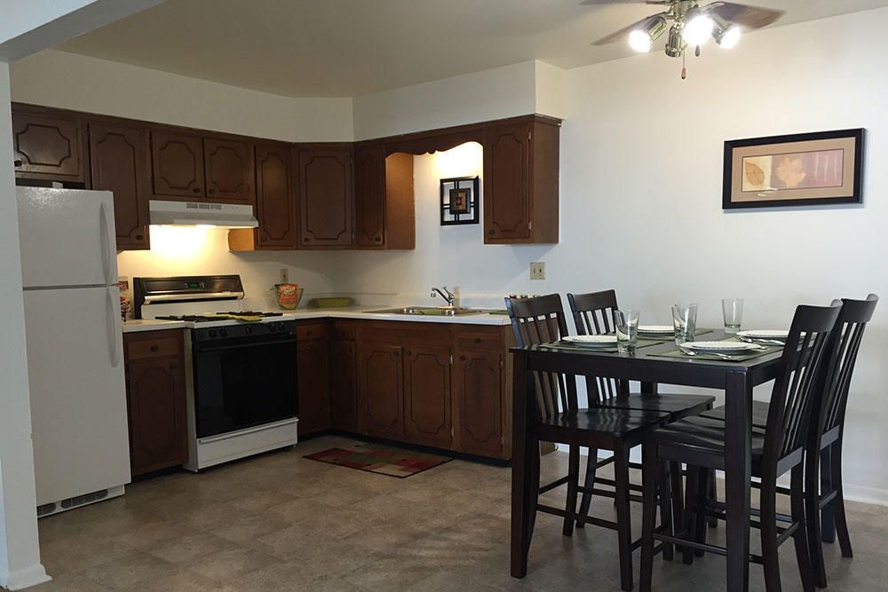 THE ARBORS APARTMENTS Updated September 2024 26 Photos 3936 Eagle