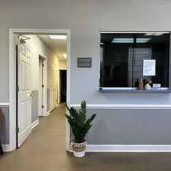 Psychiatric Professionals of Georgia, powered by Geode Health - Geode Health Lawerenceville Waiting Room
