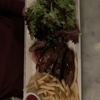 J Theodore - Steak frites cooked perfectly with a delicious red wine jus - New American Near Me - Frisco, Texas