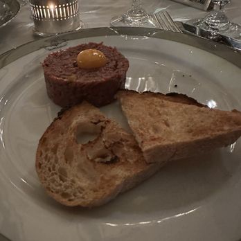 The Wolseley - Steak Tartare - Cafes Near Me - London, XGL