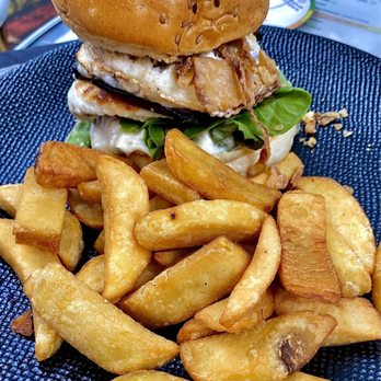 Le Ju' - Eggplant burger* - Brasseries Near Me - Paris, 75