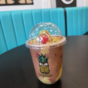 Bora Bora Smoothie Cafe - Dubai Chocolate in a cup - Coffee & Tea Near Me - Brooklyn, New York