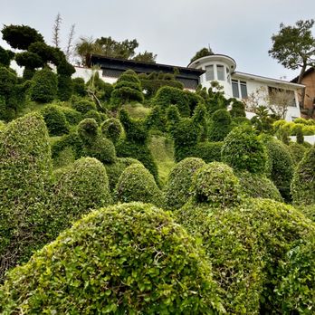 Harper's Topiary Garden - 4.16.2023 - Botanical Gardens Near Me - San Diego, California Harper's Topiary Garden - 4.16.2023 - Botanical Gardens Near Me - San Diego, California