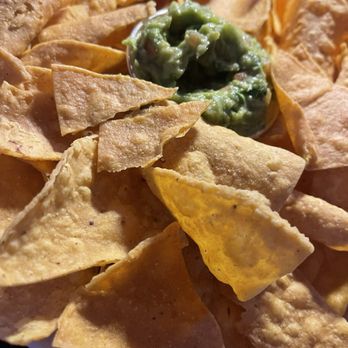 Roberto's Log Cabin - Chips n guacamole - Pizza Near Me - Lebanon, Connecticut