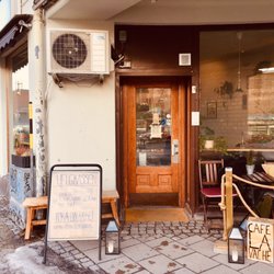 Café La Vache - Cute outside