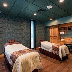 The Brownwood Spa - Enjoy the benefits of a massage together. Our beautifully appointed massage room is equipped for two people in a private and serene setting.