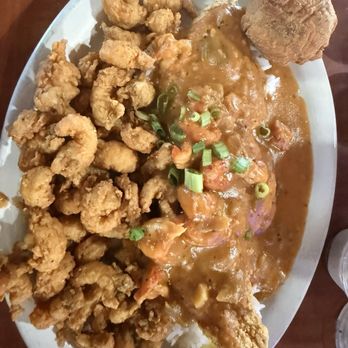Honore's Cajun Cafe - Catfish Atchafalaya - Cajun/Creole Near Me - Manvel, Texas Honore's Cajun Cafe - Catfish Atchafalaya - Cajun/Creole Near Me - Manvel, Texas