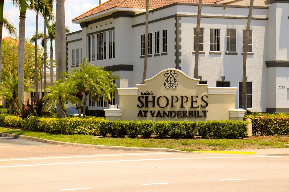 Galleria Shoppes Logo