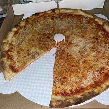 Claudio's Pizza - Pizza Near Me - Greenport, New York