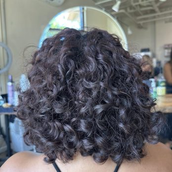 Kutz by Kimmy - Natural texture cut to curls. - Hair Stylists Near Me - Kapolei, Hawaii Kutz by Kimmy - Natural texture cut to curls. - Hair Stylists Near Me - Kapolei, Hawaii