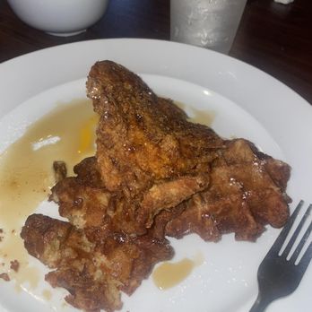 Shore House Tavern - Chicken and waffles - Bars Near Me - Sandusky, Ohio Shore House Tavern - Chicken and waffles - Bars Near Me - Sandusky, Ohio
