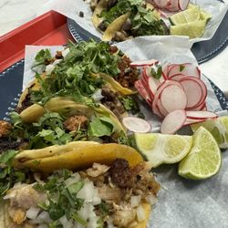 i Taco & Groceries