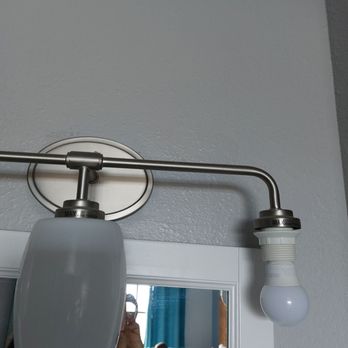 The Waves Hotel - Missing light shade. - Hotels Near Me - Newport, Oregon The Waves Hotel - Missing light shade. - Hotels Near Me - Newport, Oregon
