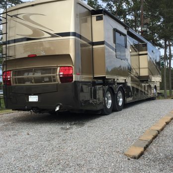 Berryland Campers - Pre-owned Mountain Aire by Newmar - RV Dealers Near Me - Ponchatoula, Louisiana