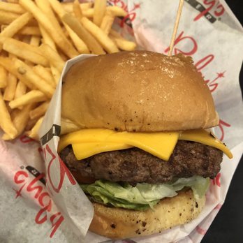 Ruby's Diner - Both our burgers and fries were cold! So disappointing! - Diners Near Me - Commerce, California