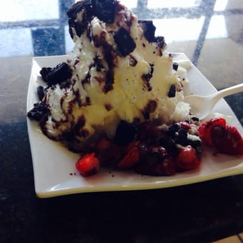 Nu Ice & Drinks - Recommended as the one to try! Shaved ice with drizzles of condensed milk, chocolate + Oreos and strawberries! - Desserts Near Me - Houston, Texas Nu Ice & Drinks - Recommended as the one to try! Shaved ice with drizzles of condensed milk, chocolate + Oreos and strawberries! - Desserts Near Me - Houston, Texas