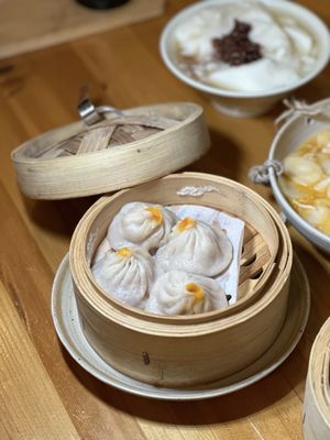 Yum Cha Chinese Kitchen & Bar 姑苏里 by null