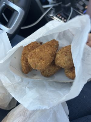 K & R Drive-Inn by null