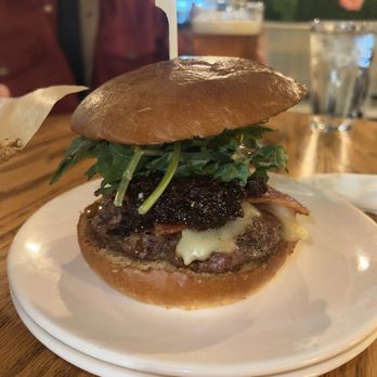 Pono Burger - Piku burger - Burgers Near Me - Santa Monica, California Pono Burger - Piku burger - Burgers Near Me - Santa Monica, California